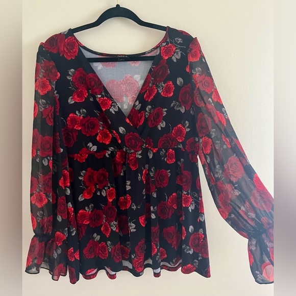 Torrid Sz 2 Babydoll Rose Print Studio Knit Chiffon Sleeve Surplice Top - Picture 3 of 8